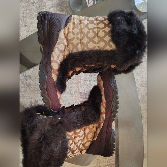 Coach Black and Brown Fur-Trim Winter Boots - Picture 4 of 6